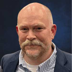 Chris Burns headshot